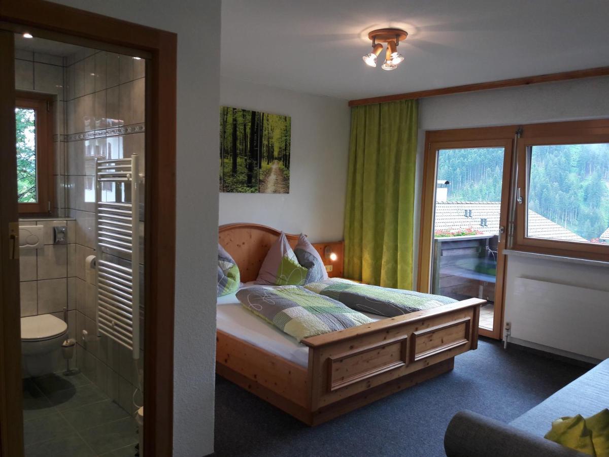 Haus Lifinar - Carmen Juen Apartamento Sankt Gallenkirch Exterior foto